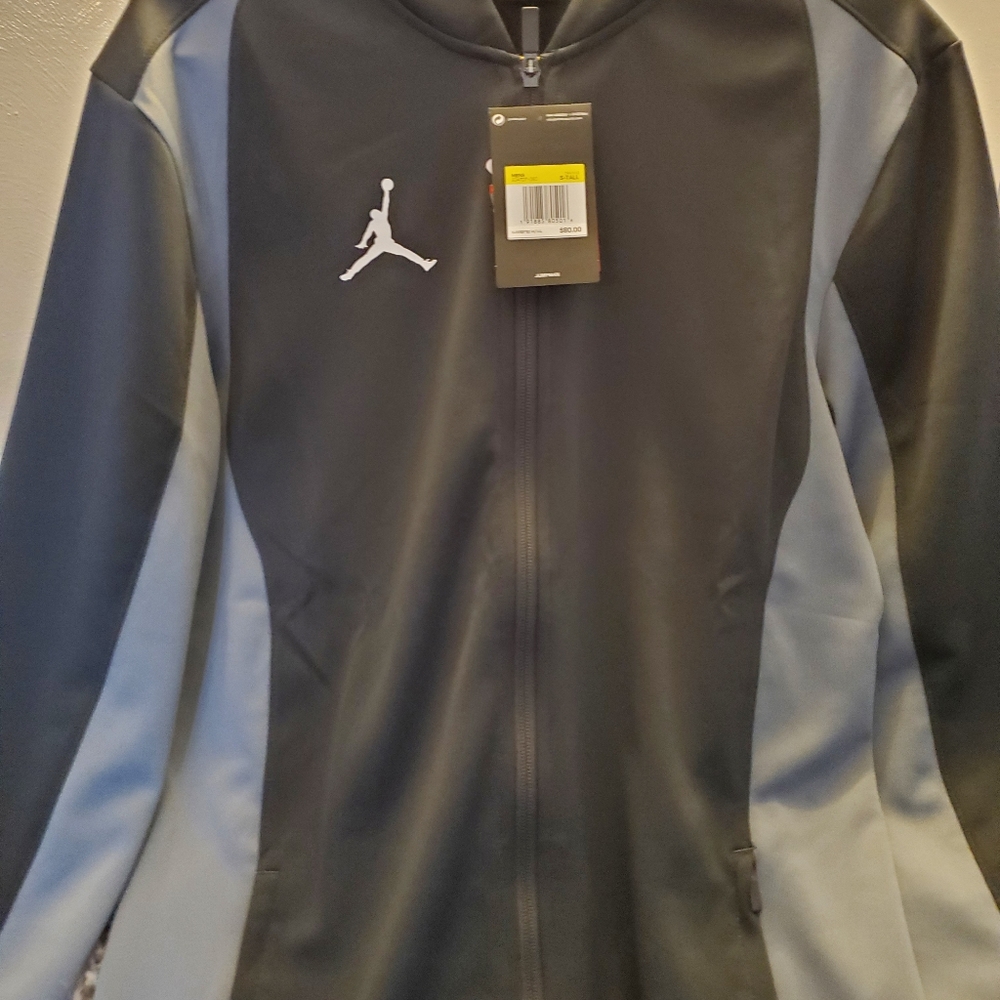 NEW NIKE JORDAN JACKET